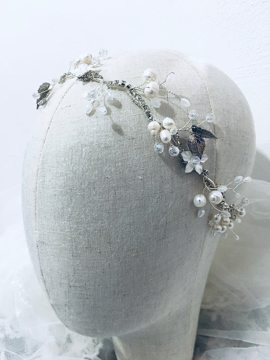 LIA - Rhodium Vine